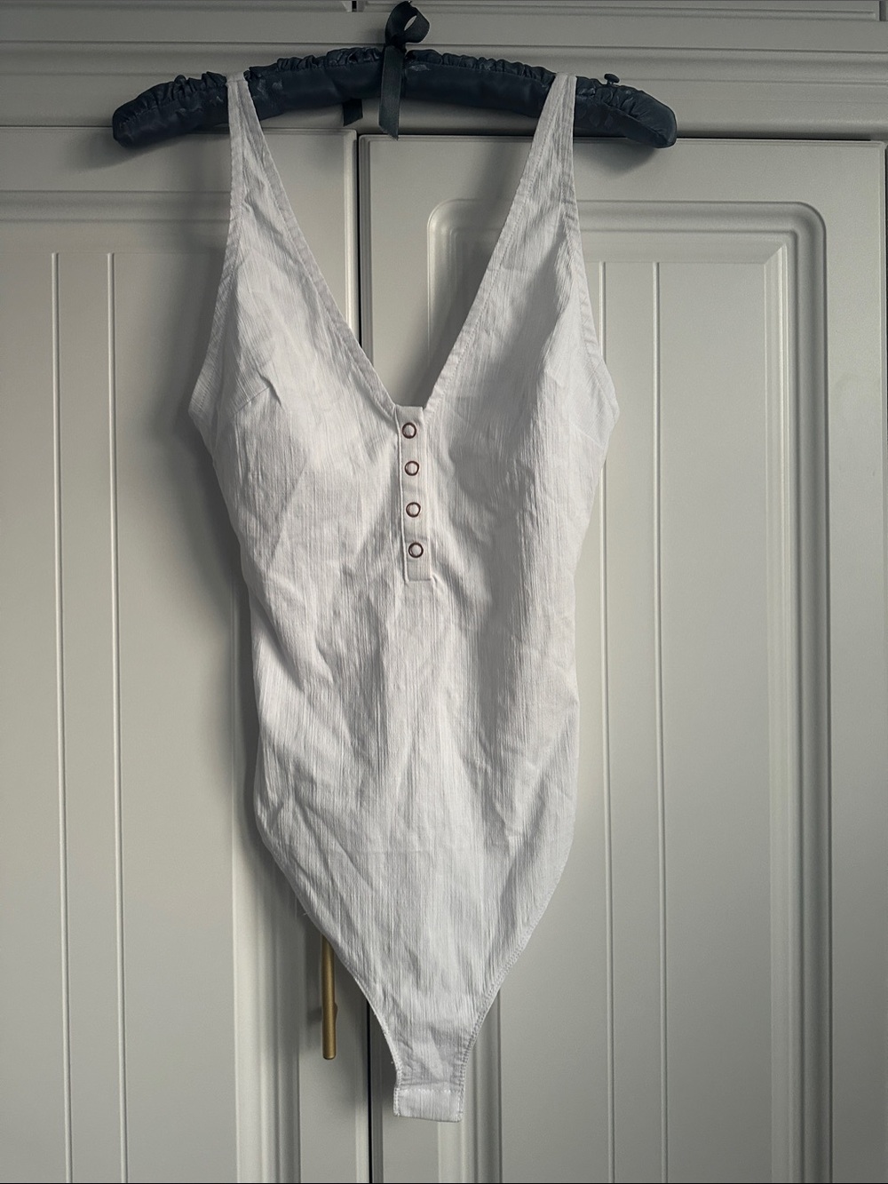 NWOT Free People White V-Neck Button Front Bodysuit